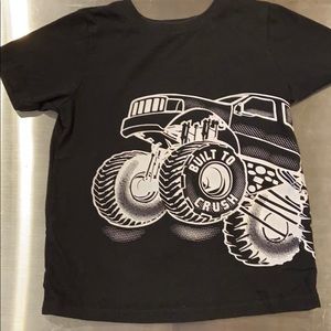 Set of three boys 4T shirts
